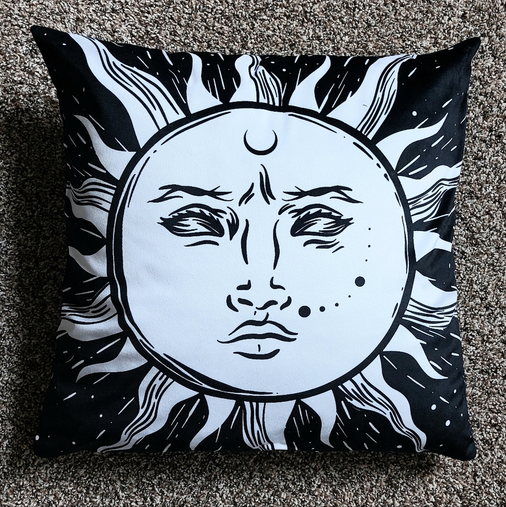 Killstar Sun Pillowcase W/ Pillow